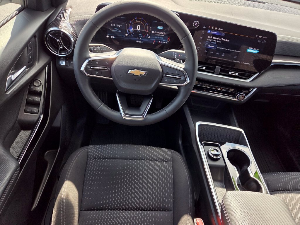 2026 Chevrolet Equinox LT - Photo 9