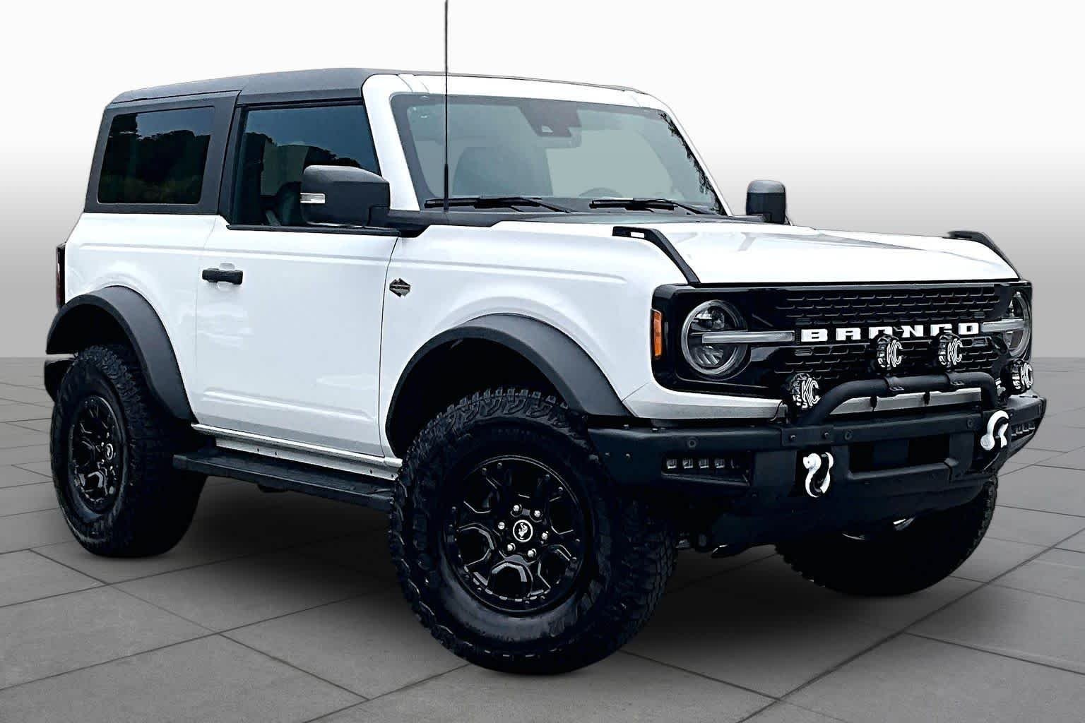Used 2024 Oxford White Ford Wildtrak image 3