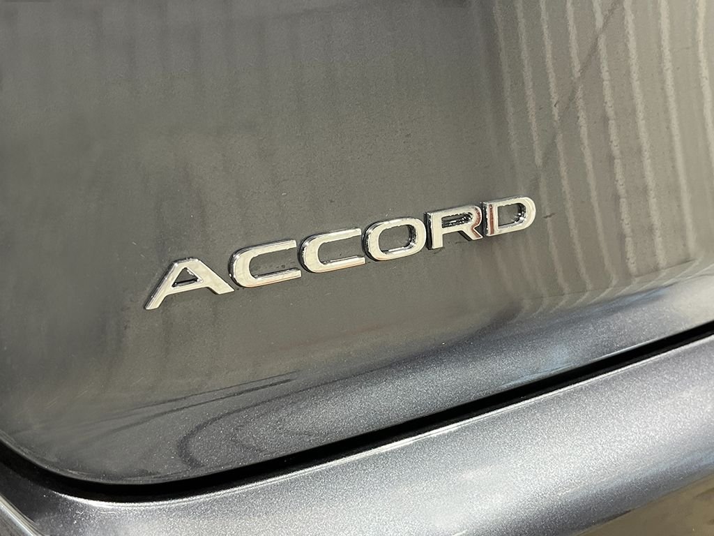 New 2026 Meteorite Gray Metallic Honda Touring Hybrid image 7