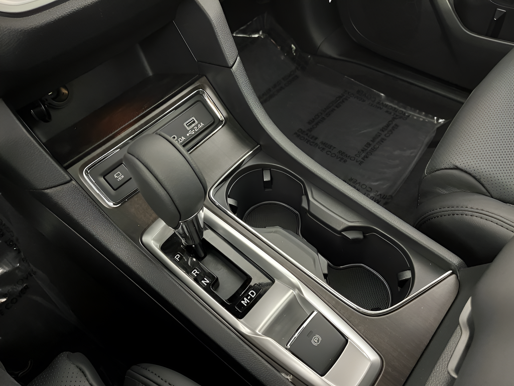 New 2026 CRYSTAL BLACK SILICA Subaru Touring 7-Passenger image 17