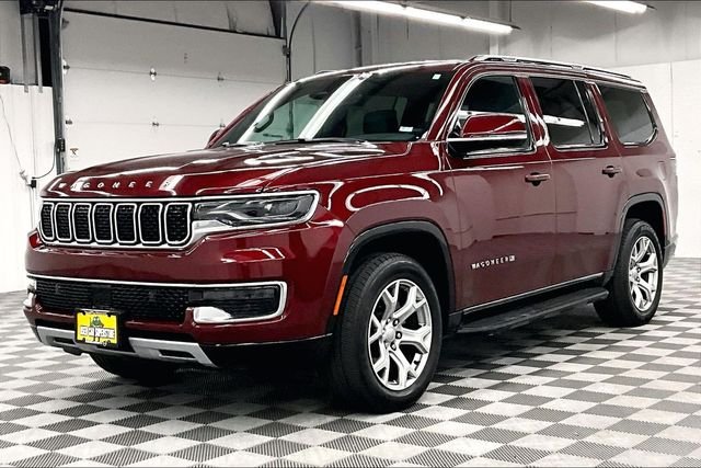 Used 2022 Velvet Red Pearlcoat Jeep Series II image 12