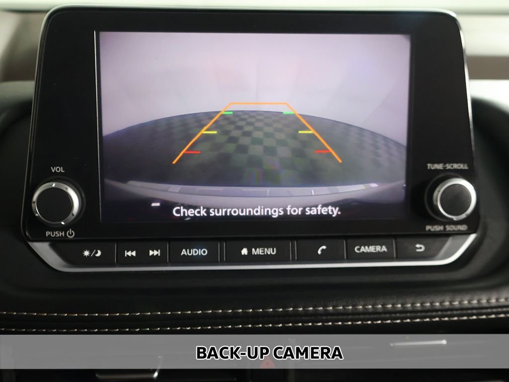 Used 2023 Silver Nissan SV image 5