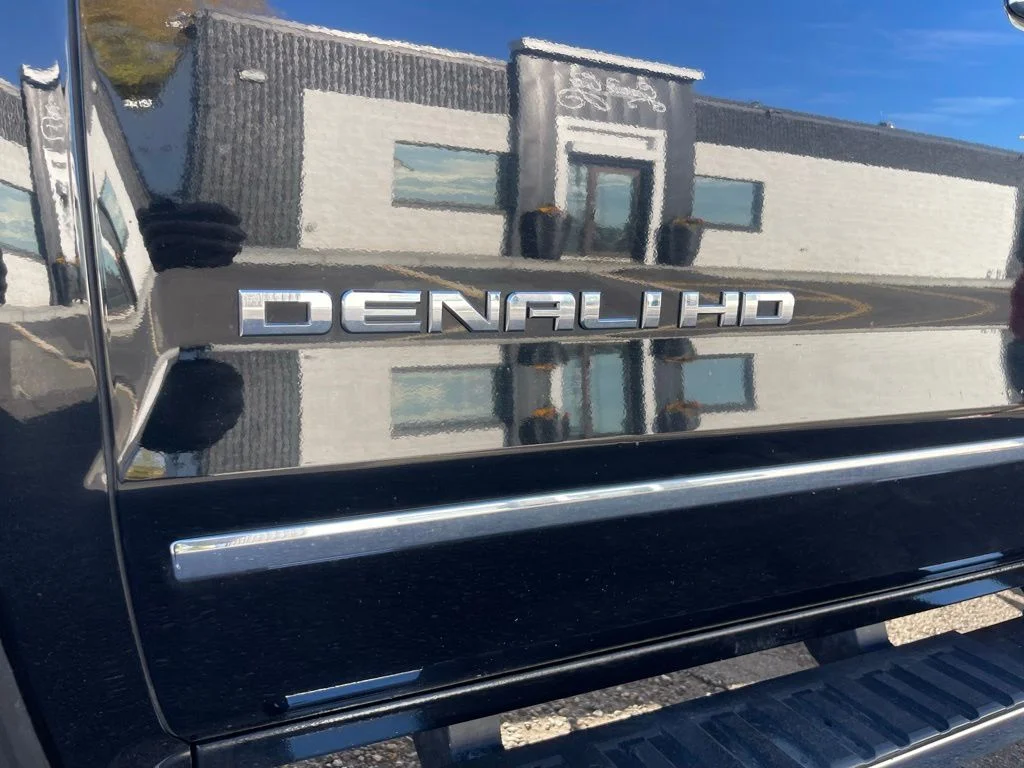 Used 2016 Black GMC Denali image 21
