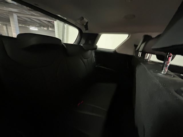 Used 2022 Black Hyundai SEL image 17