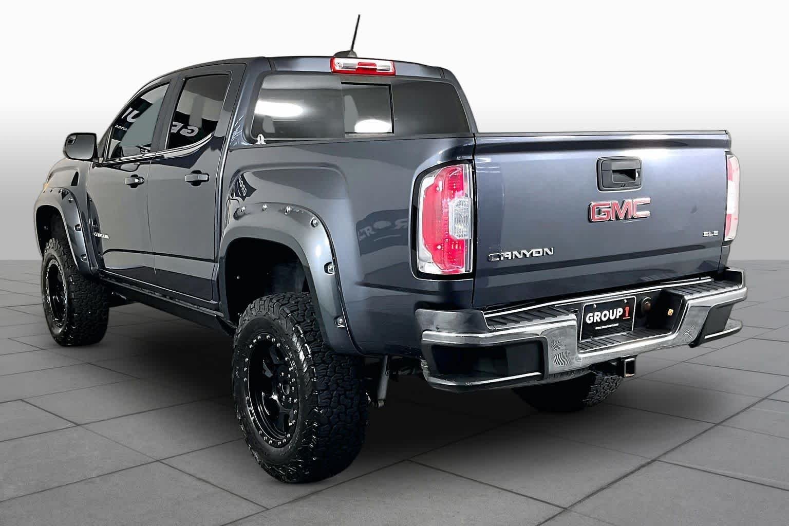 Used 2017 Cyber Gray Metallic GMC 2WD SLE image 11