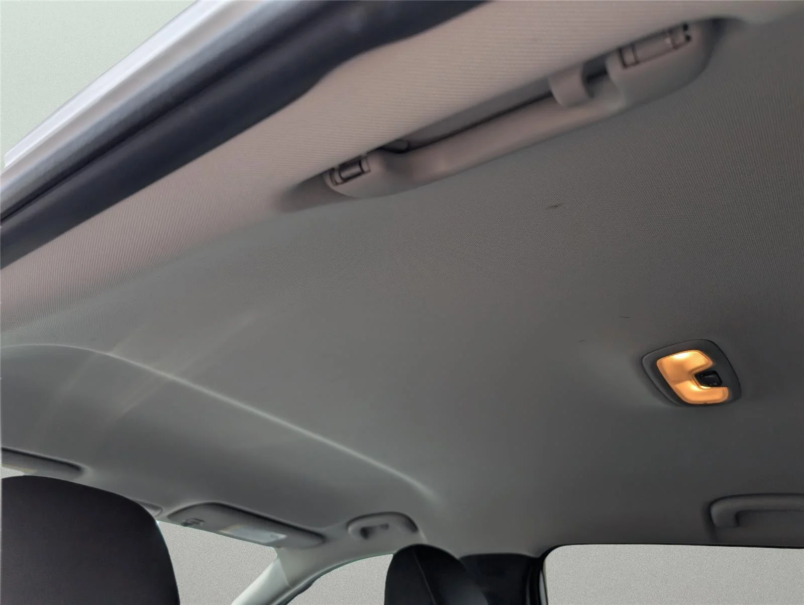 Used 2025 Summit White Chevrolet LT image 26