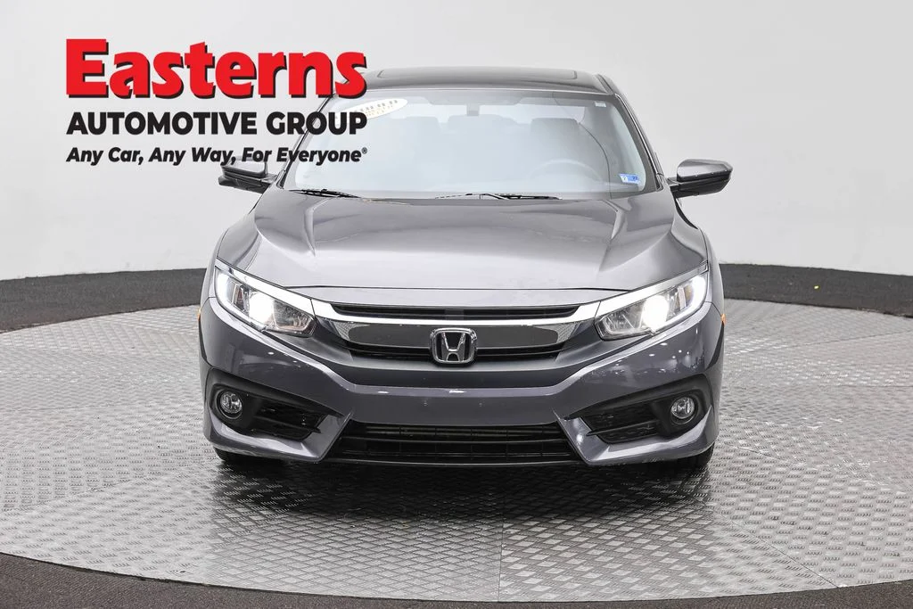 Used 2017 Gray Honda EX-T image 2
