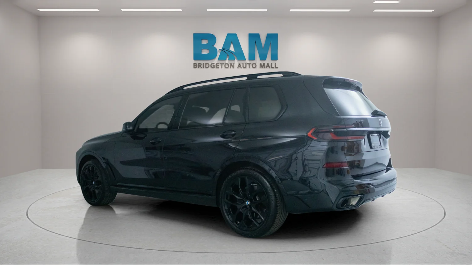 Used 2024 Black BMW xDrive40i image 5