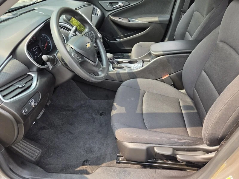 Used 2022 Mineral Gray Metallic CHEVROLET LS image 9