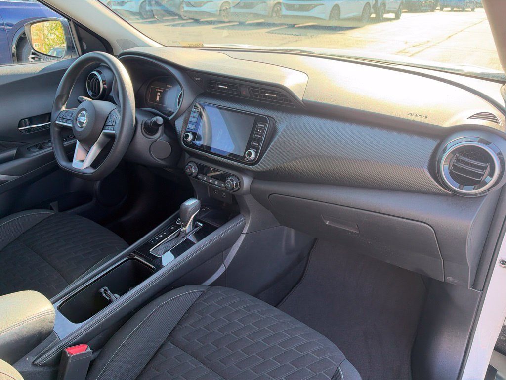 Used 2021 White Nissan SV image 17