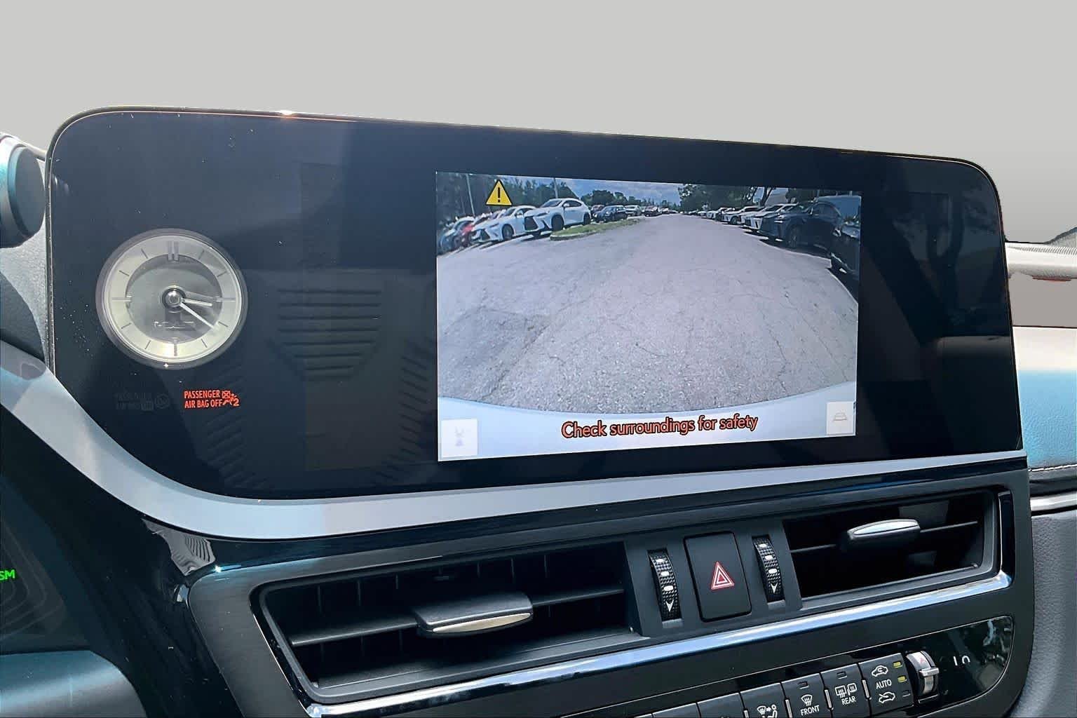 Used 2025 Eminent White Pearl Lexus  image 25