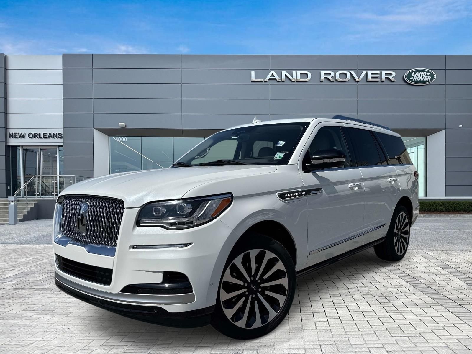 2023 Lincoln Navigator Reserve 4WD's photo