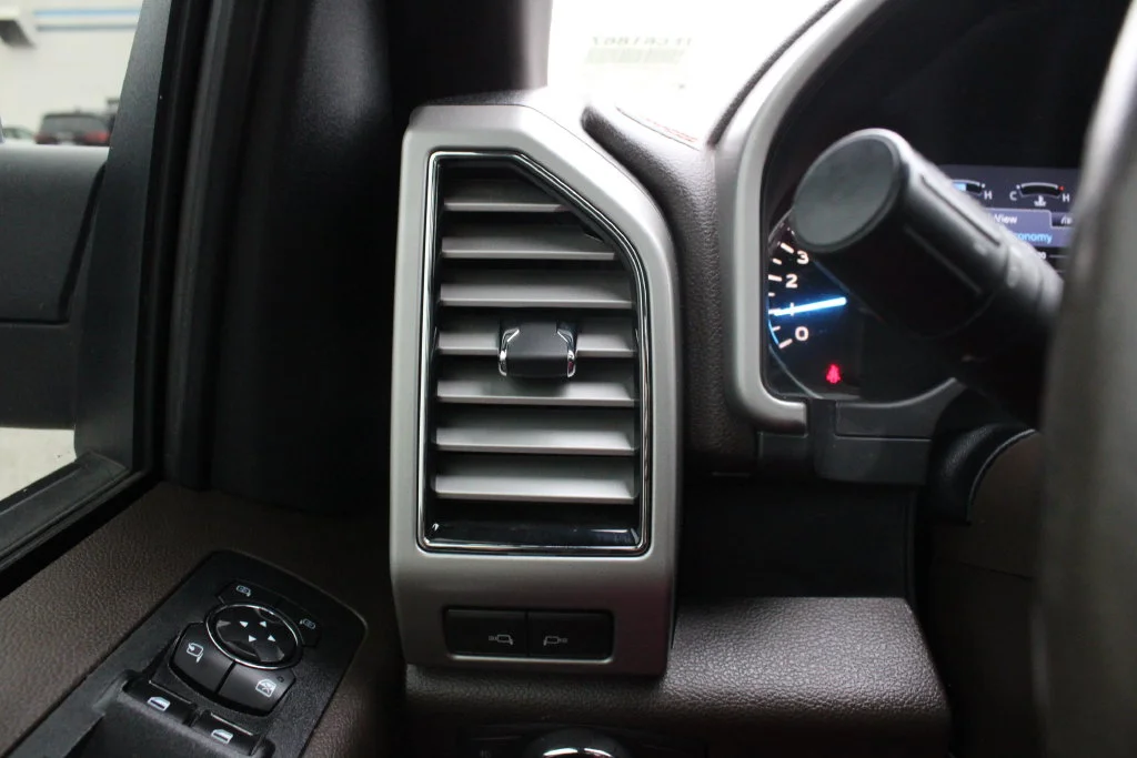 Used 2018 White Ford King Ranch image 9