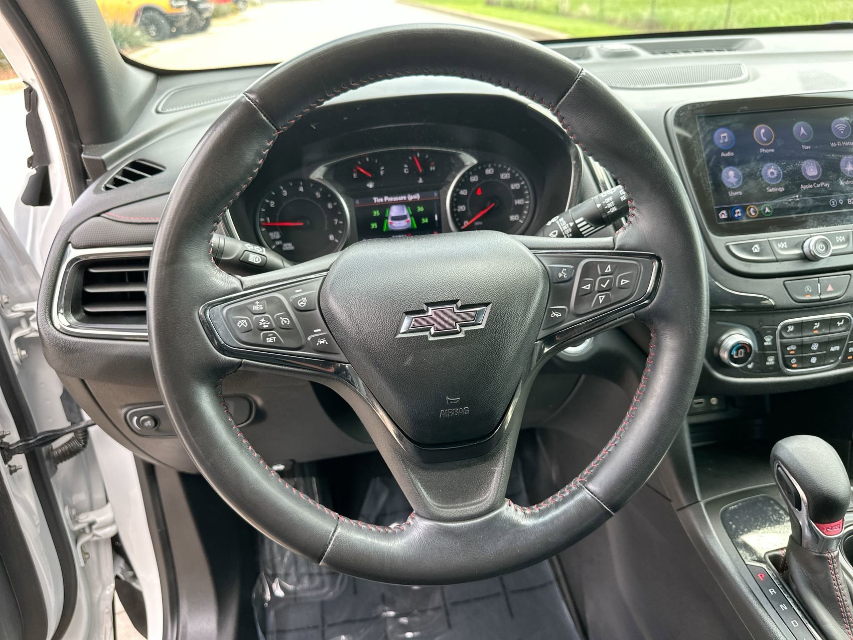 Used 2022 Iridescent Pearl Tricoat Chevrolet RS image 14