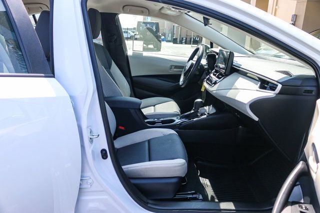 Used 2024 White Toyota LE image 17