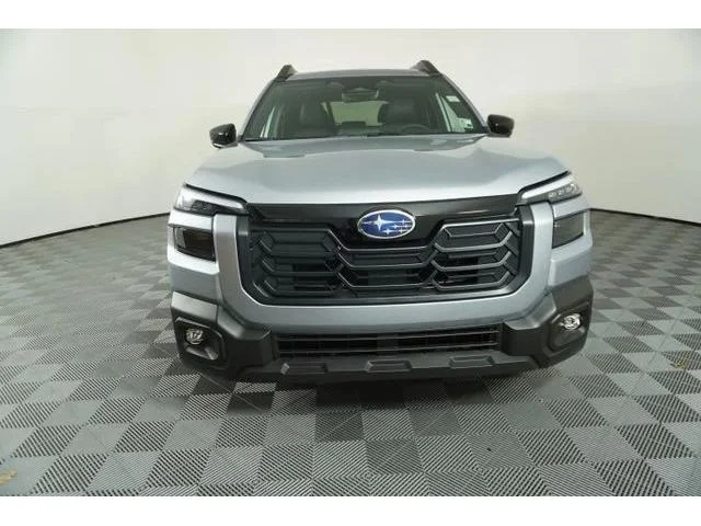 New 2026 ICE SILVER METALLIC Subaru Premium image 2