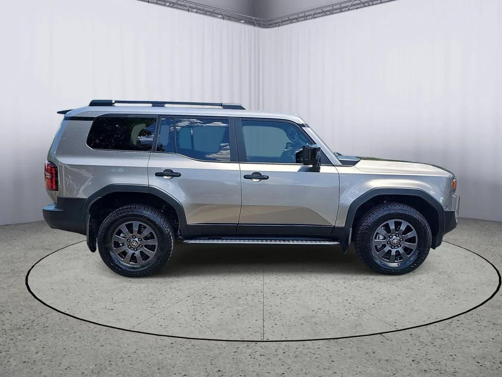 Used 2025  Toyota Base image 2