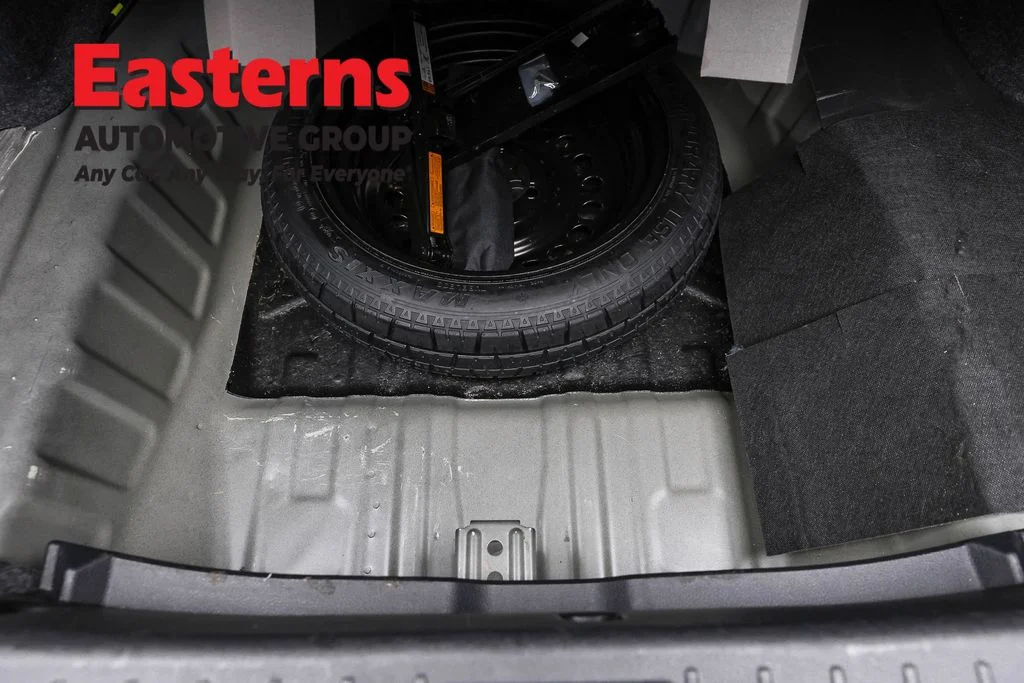 Used 2024 Gray Nissan 1.6 SR image 21