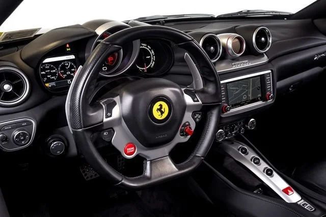 Used 2017 Nero Ferrari T image 33