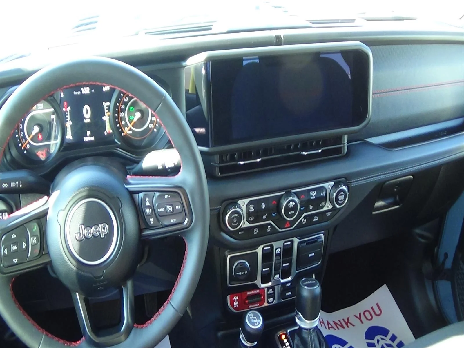 Used 2024 Anvil Clear Coat (pds) Jeep Rubicon image 12