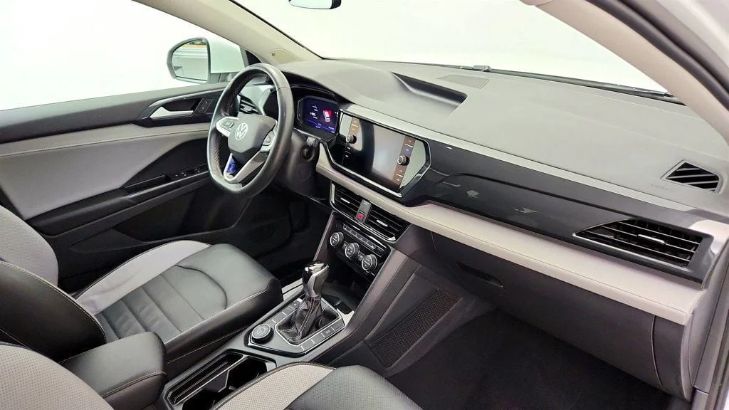 Used 2022 Pure White Volkswagen SEL 4MOTION w/ Power Panoramic Sunroof image 26