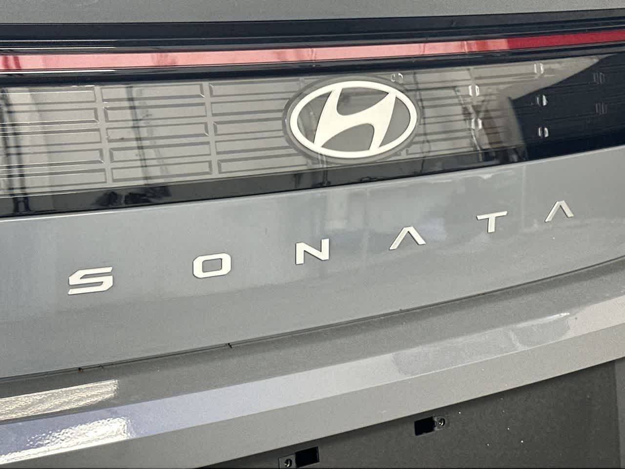 Used 2026 Transmission Blue Hyundai SE image 10