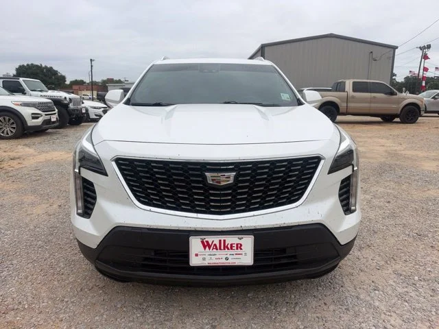 Used 2022 White Cadillac Luxury image 4