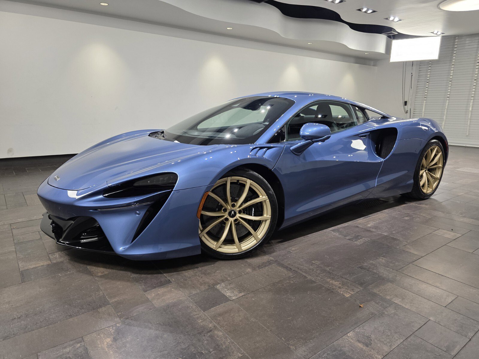 2026 McLaren Artura Performance