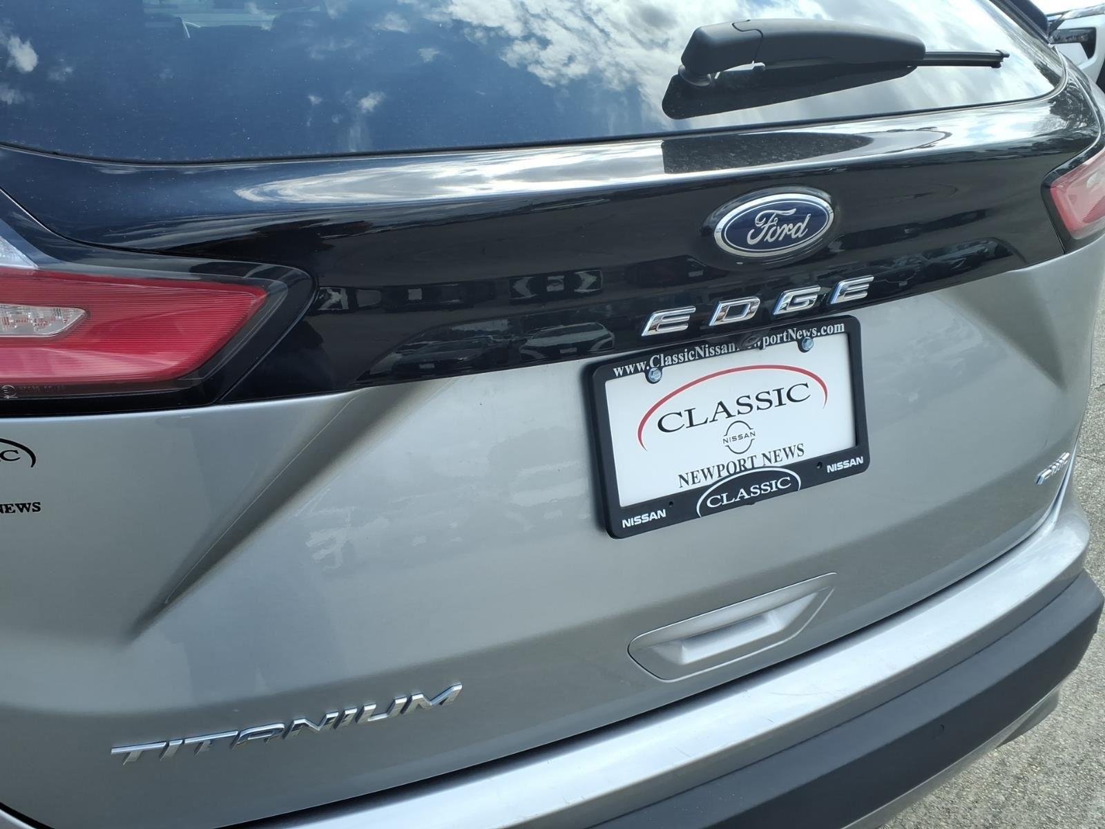 Used 2024 Iconic Silver Metallic Ford Titanium image 10