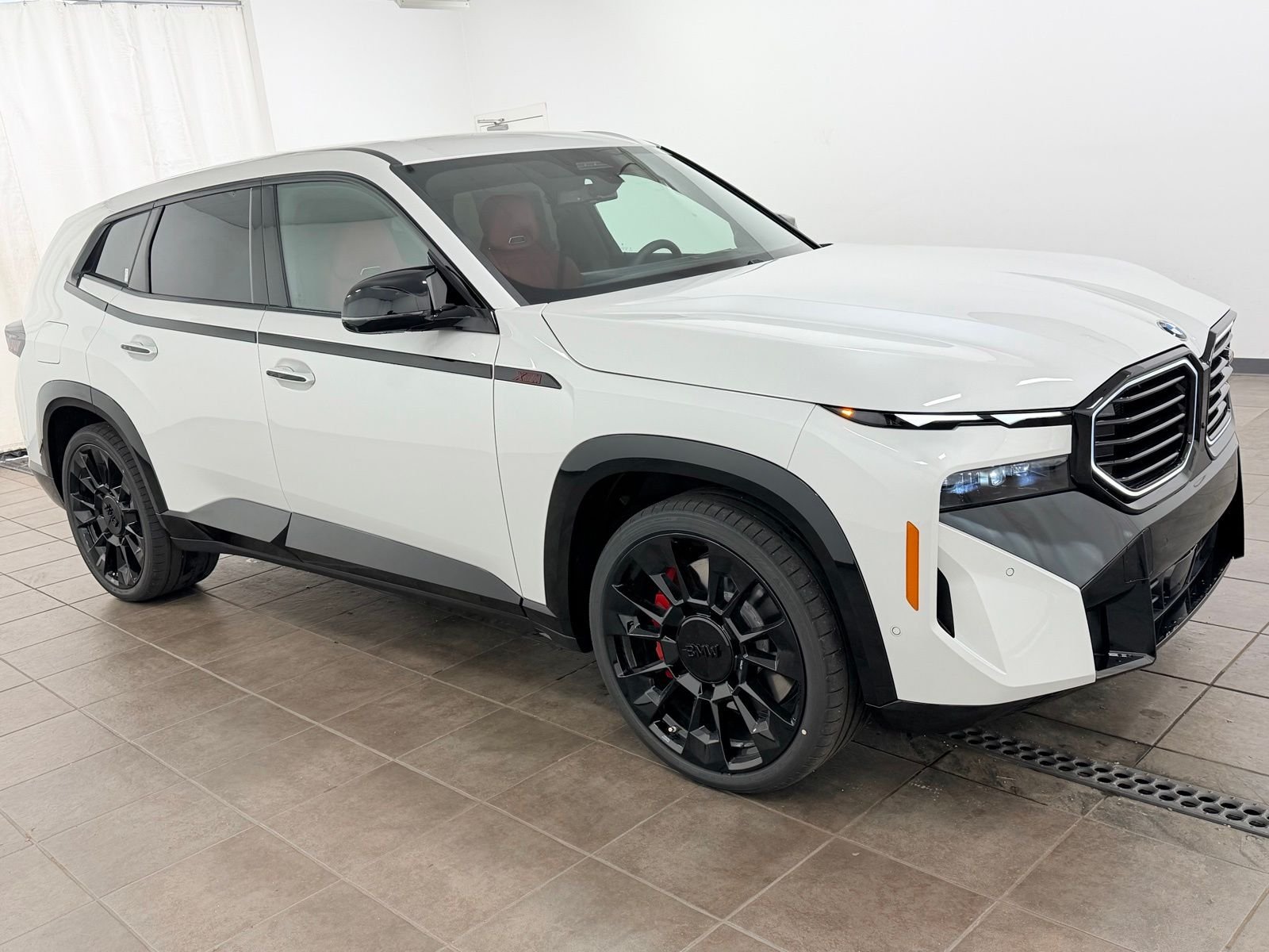 New 2026 Mineral White Metallic BMW Label image 9