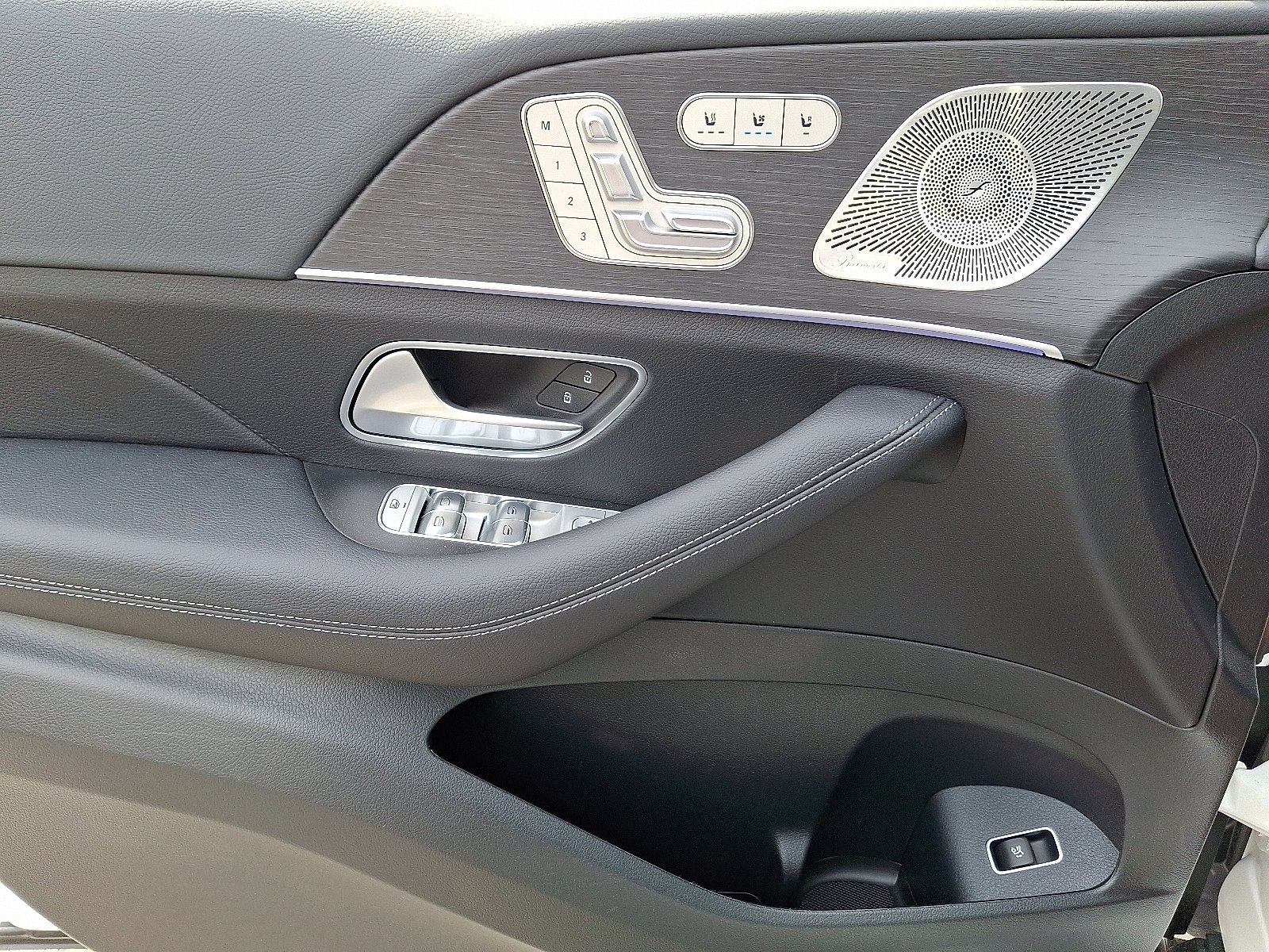 Used 2026 Polar White Mercedes-Benz GLS 450 image 7