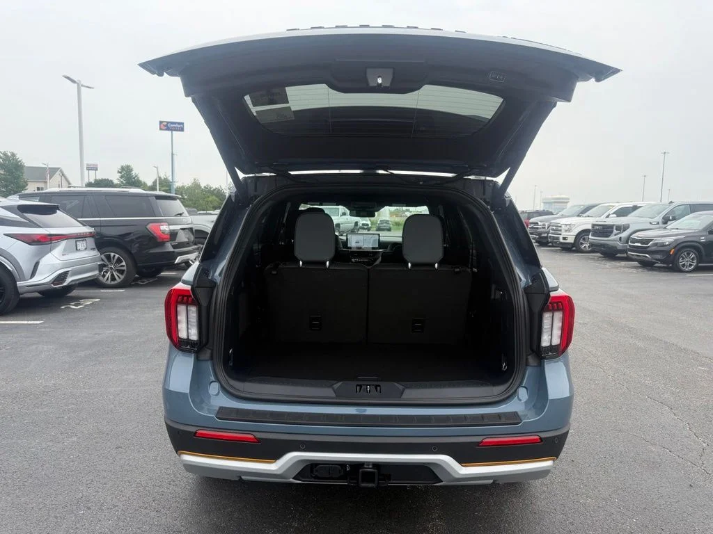 New 2026 Vapor Blue Metallic Ford Tremor® image 46