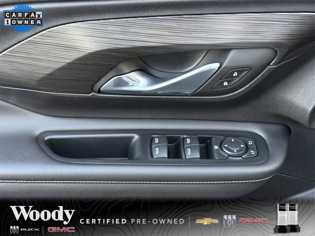 2023 GMC TERRAIN - Image 13