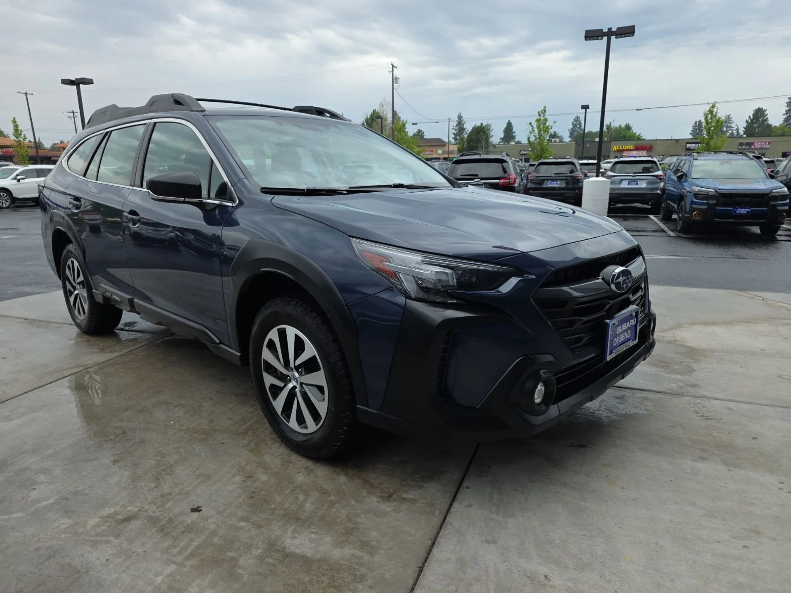 Used 2023 Cosmic Blue Subaru 2.5i image 3