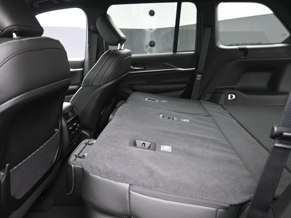 New 2026 Silver Zynith Jeep Altitude image 12