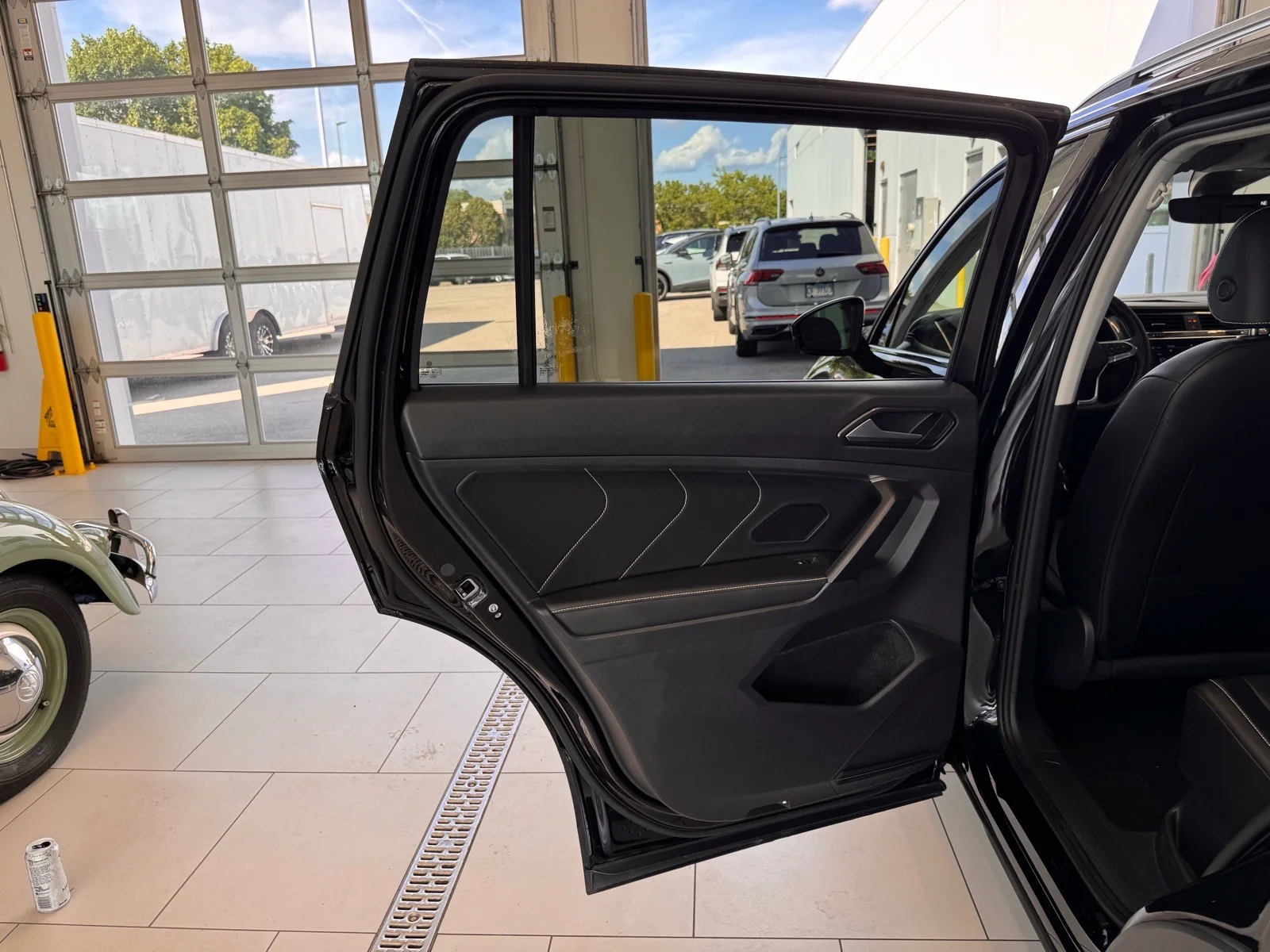 Used 2023 Black Volkswagen 2.0T SE 4MOTION image 24