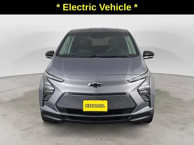 Used 2023 GRAY GHOST METALLIC Chevrolet 2LT image 2