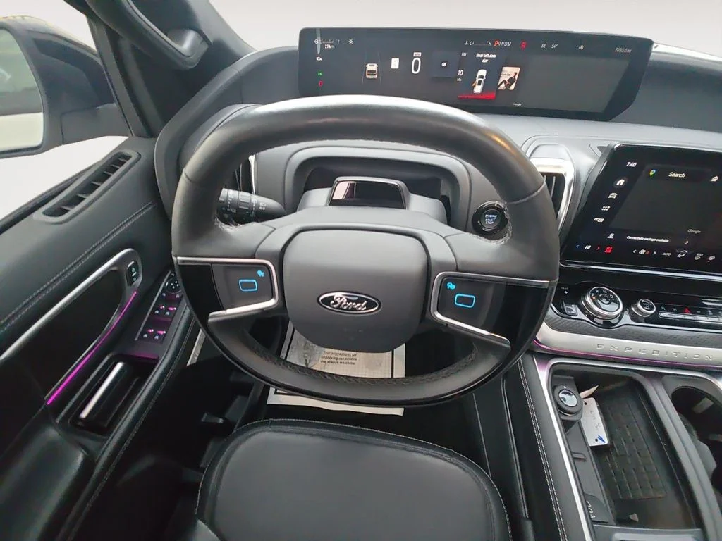 Used 2025 White Ford Platinum image 11