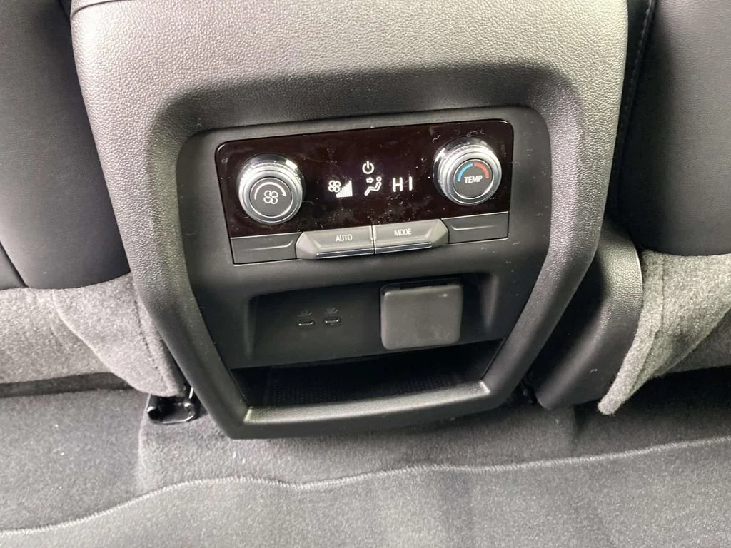 New 2026 Sterling Metallic GMC Elevation image 15