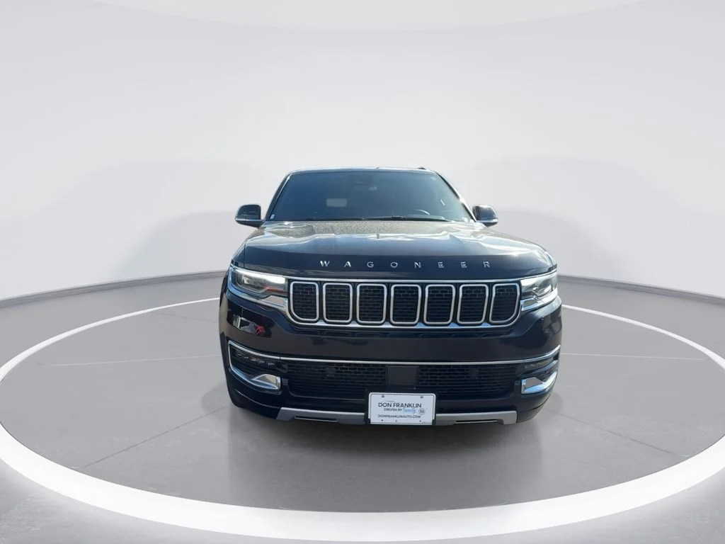 Used 2023 Black Jeep Series II image 3