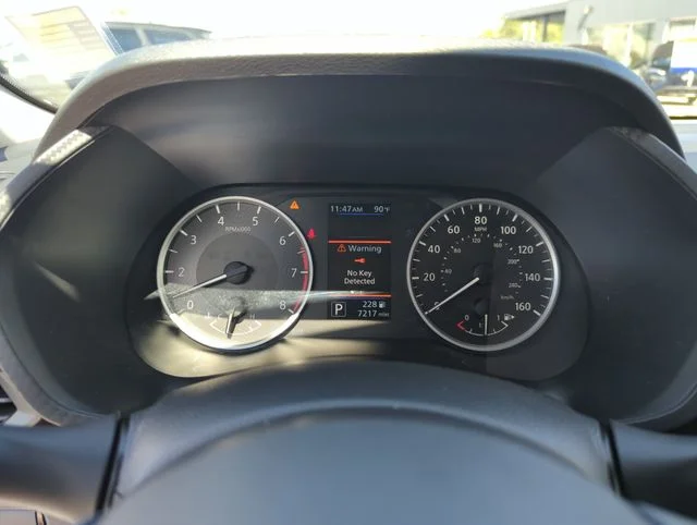 Used 2023 Silver Nissan S image 44