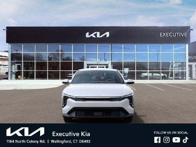 New 2026 Snow White Pearl Kia LXS image 2