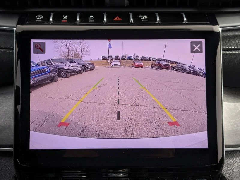 New 2025 White Jeep Limited - - 4x4 - Second row heated seats - Dual Pano Sunroof - Int FAM CAM & More! image 19