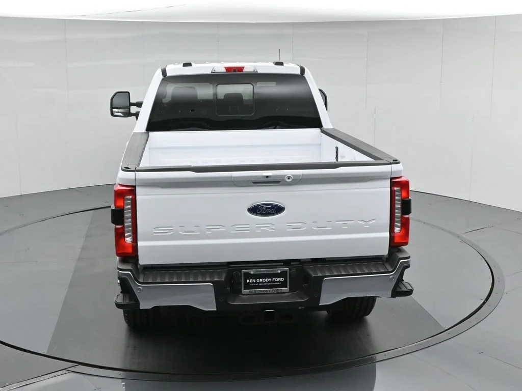 New 2026 Oxford White Ford Lariat image 43