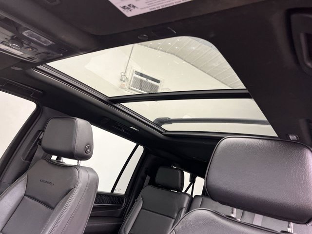 Used 2023 Onyx Black GMC Denali image 7