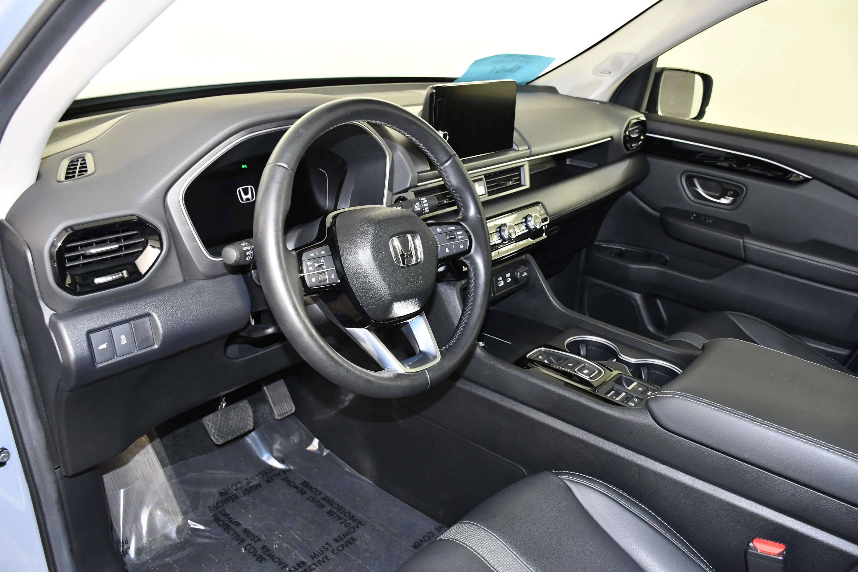 Certified Used 2025 Sonic Gray Pearl Honda Touring image 37