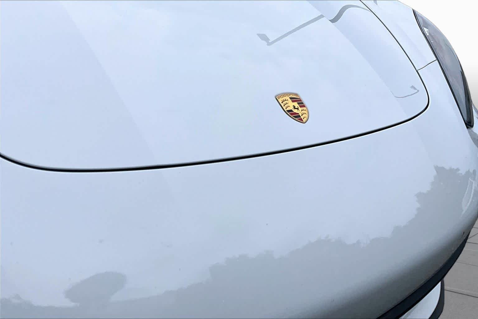Used 2020 Carrara White Metallic Porsche 4 image 29