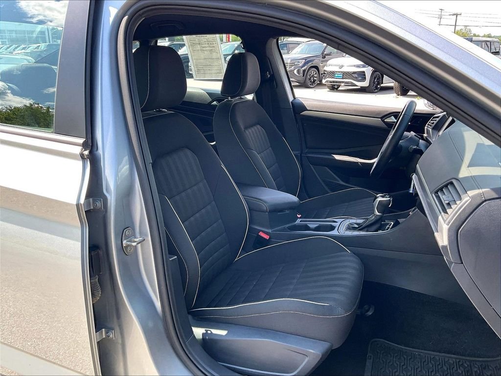 Used 2023 Pyrite Silver Metallic Volkswagen 1.5T Sport image 10