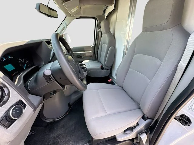 New 2025 Oxford White Ford 12