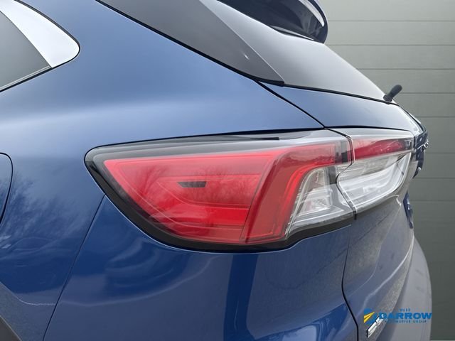 Used 2022 Blue Ford SE image 28